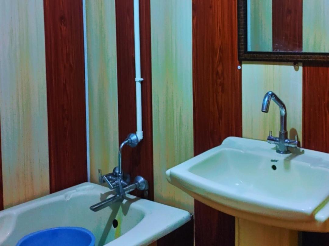 New Lakes Crown Group Of Houseboats Srīnagar Szoba fotó